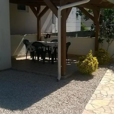 Apartman Family Friendly Stefi-vir