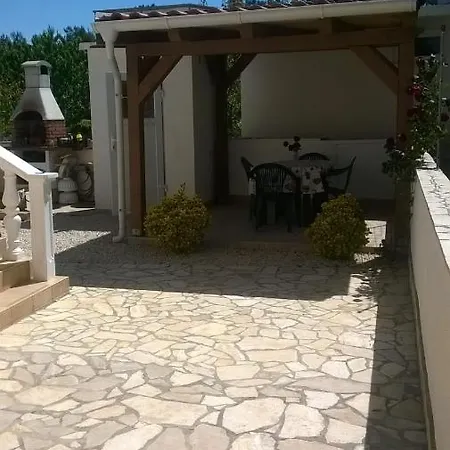 Apartman Family Friendly Stefi-vir